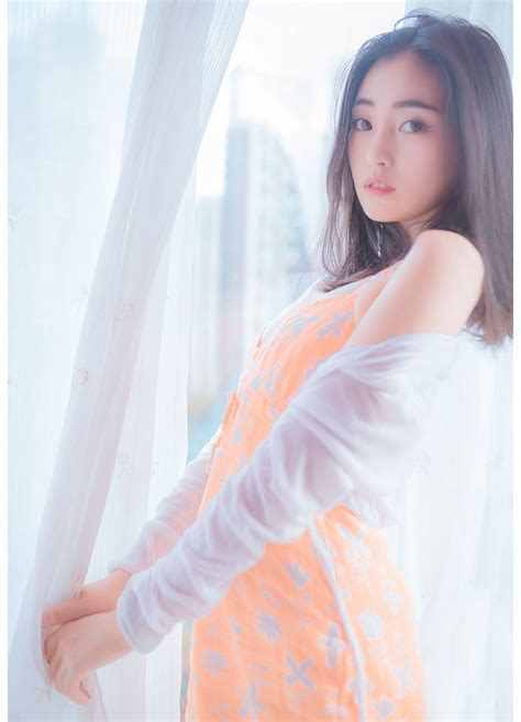 夜幕下的观影新体验：一家影院如何改变城市娱乐格局